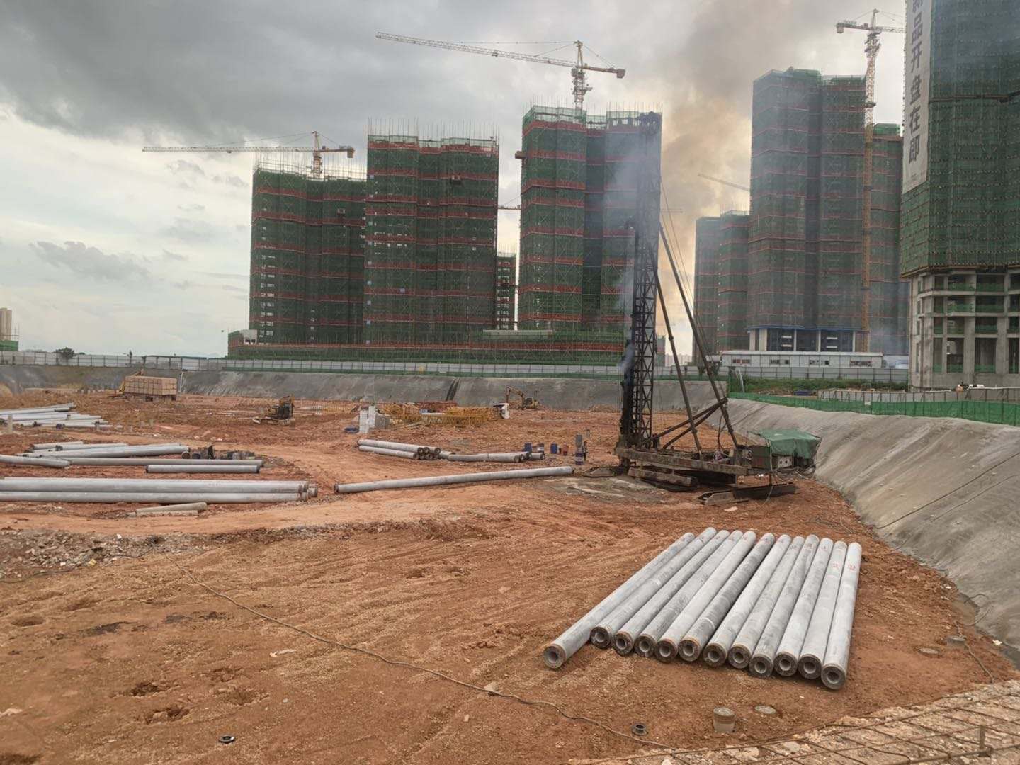 文头岭鹿江沥项目三四期项目施工现场