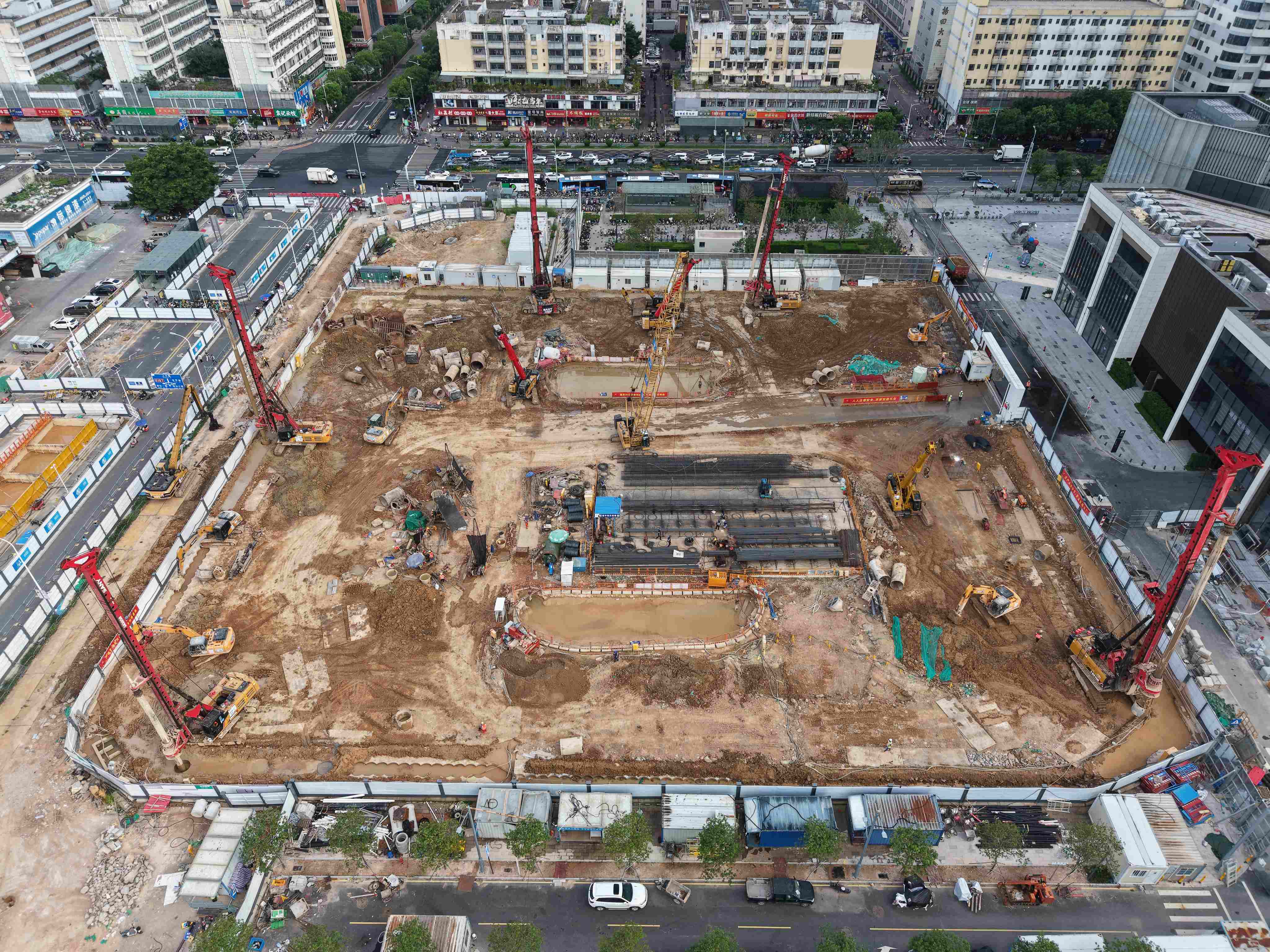 宝安区芯片及数字视讯联合产业基地基坑支护及土石方工程2025.7.8-7.14施工剪影