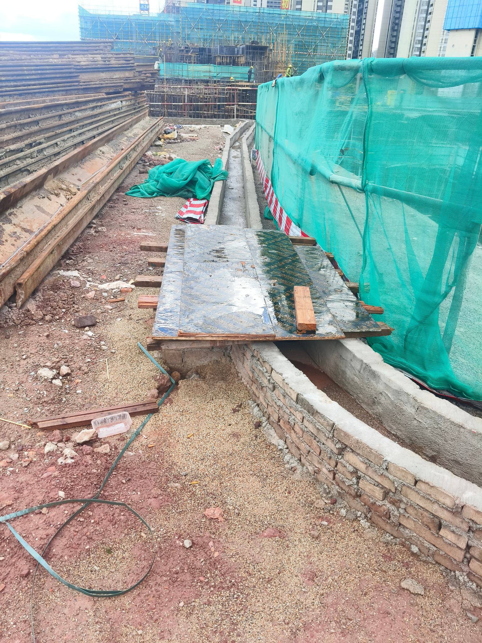 星河仲恺冠誉府21、22地块及洋里公园基坑支护工程2025.7.7-7.13施工剪影