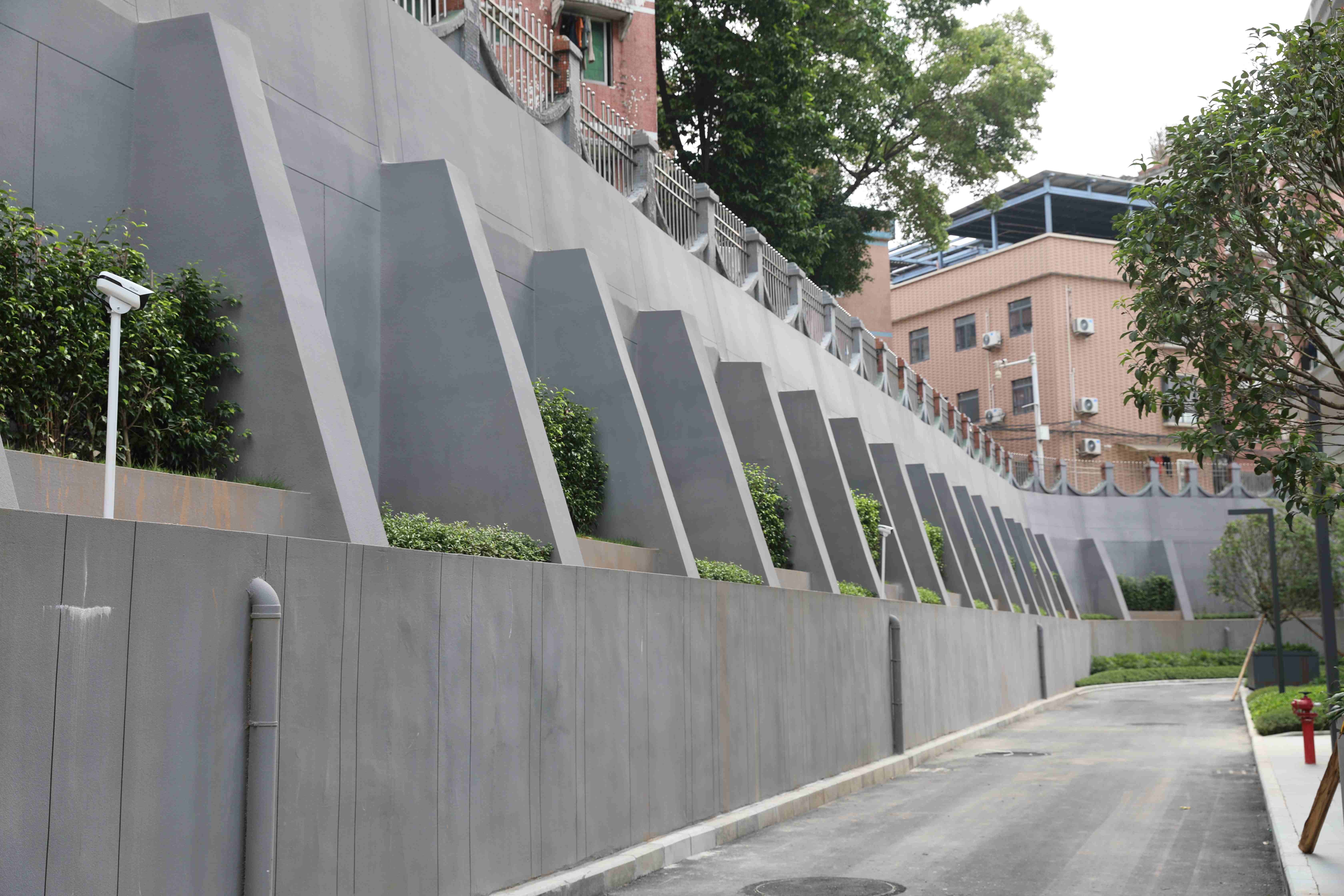 东莞市东城街道火炼树社区商住类更新单元F04学校地块挡强完工图