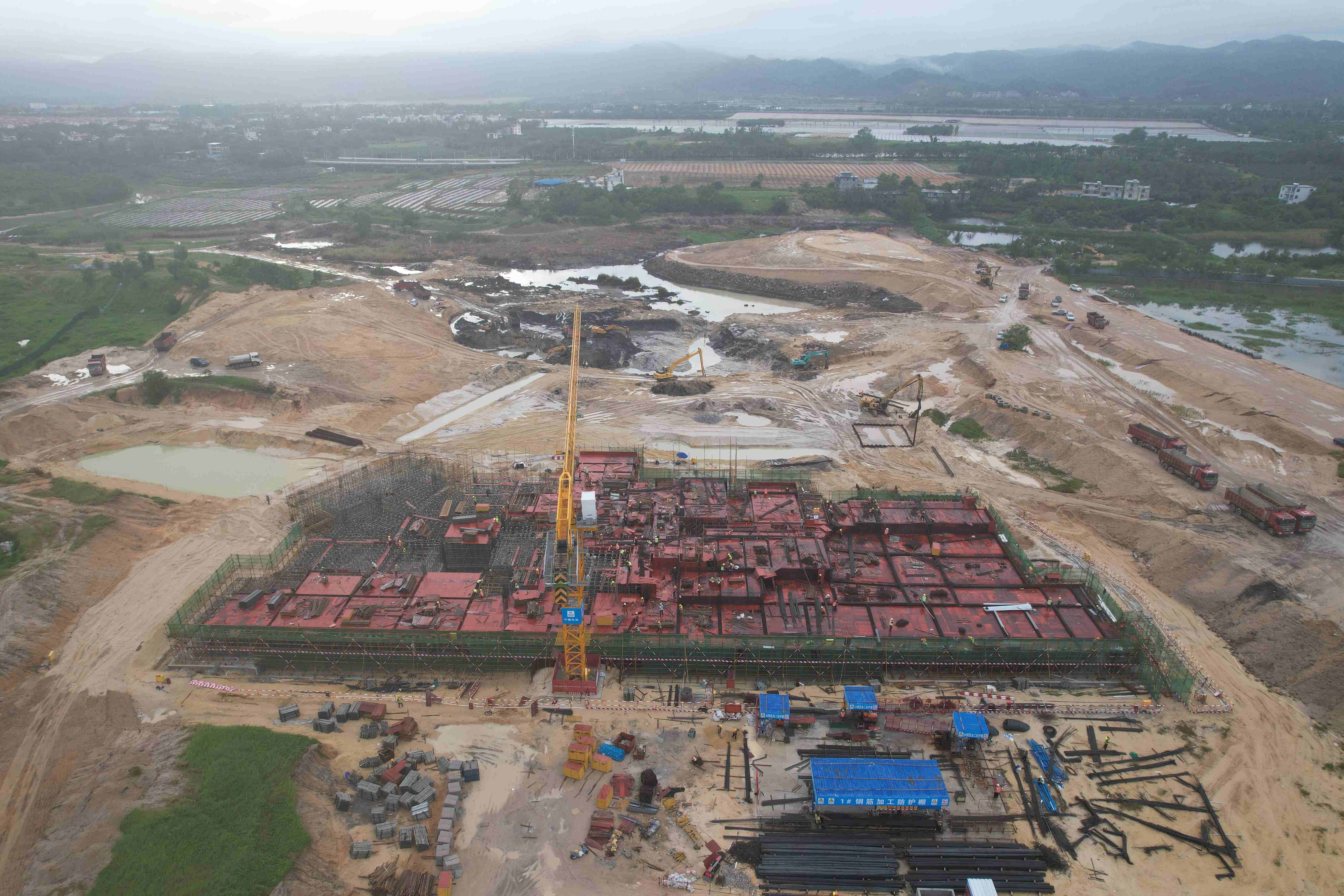 三亚海棠湾196地块西侧土方工程2025.10.13-10.19施工剪影