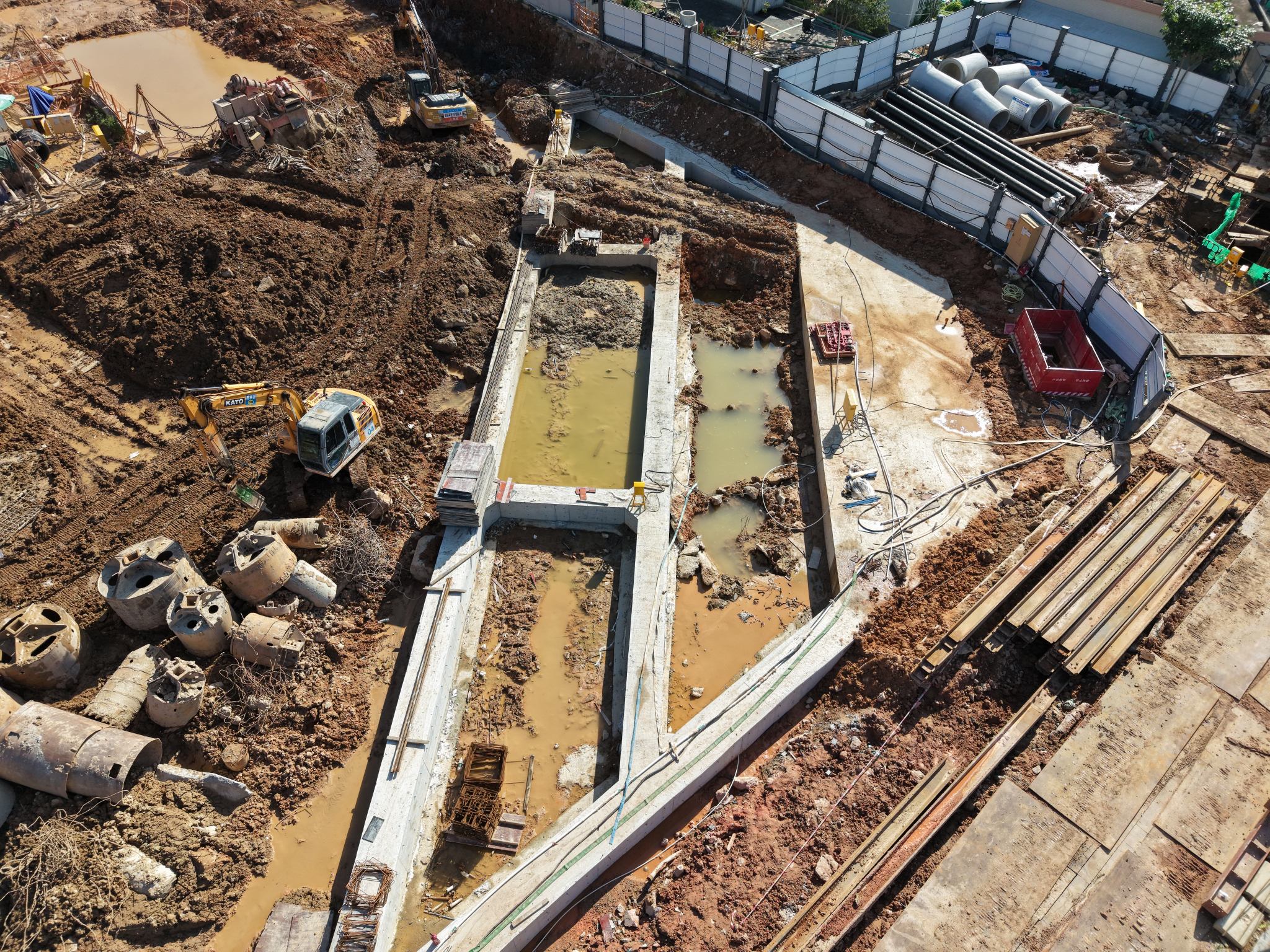 宝安区芯片及数字视讯联合产业基地基坑支护及土石方工程2025.10.14-10.20施工剪影