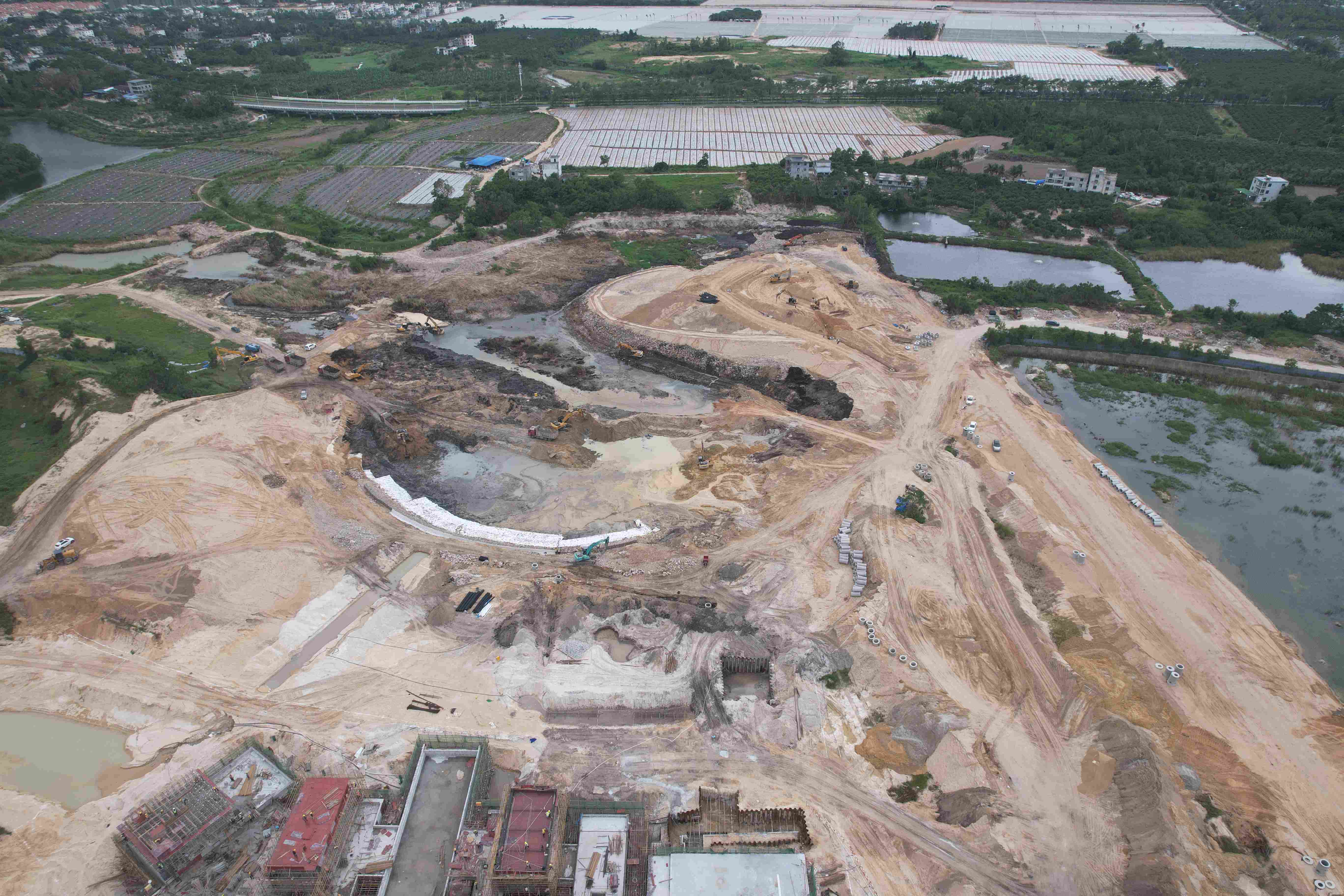 三亚海棠湾196地块西侧土方工程2025.10.20-10.26施工剪影