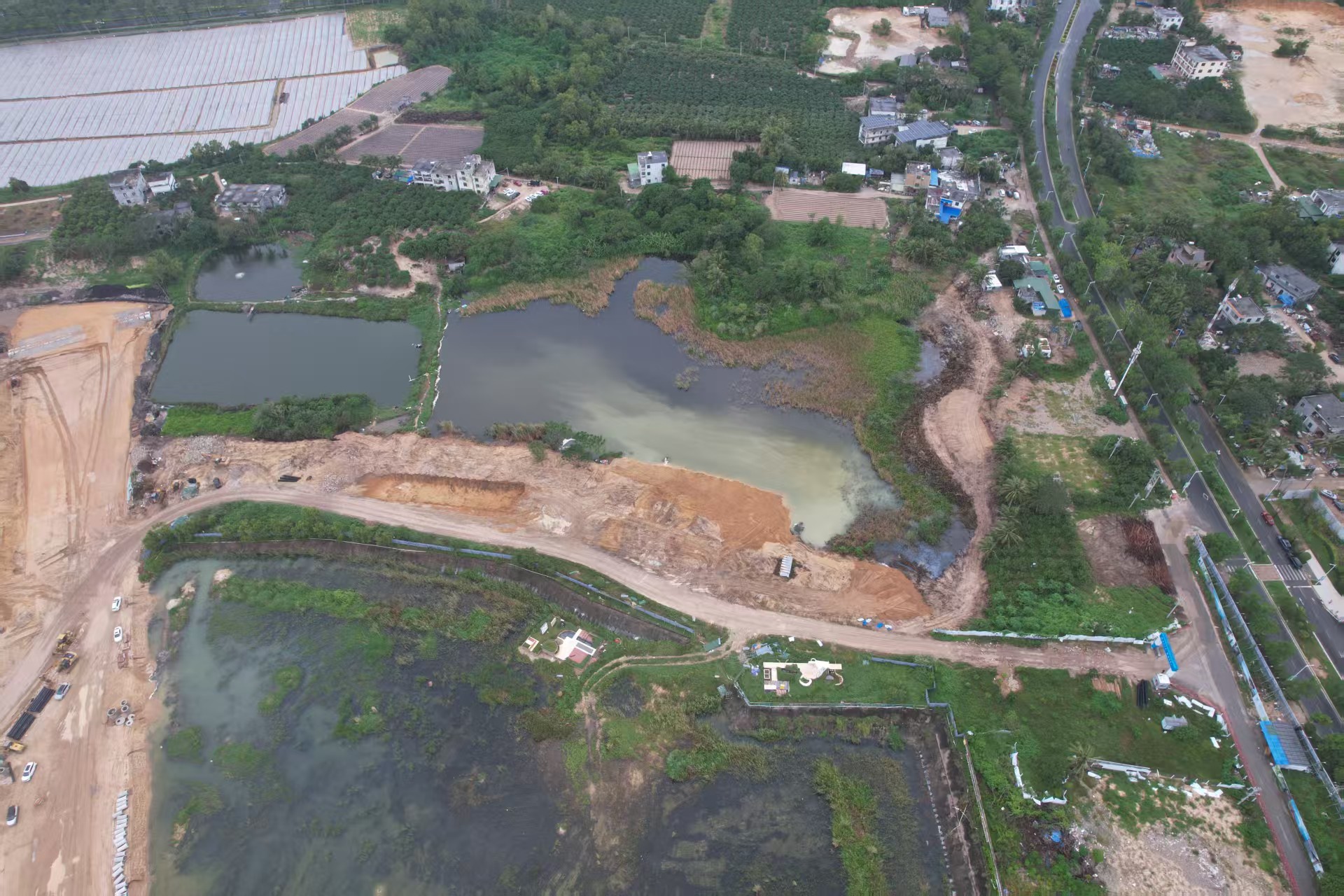 三亚海棠湾196地块西侧土方工程2025.11.3-11.9施工剪影