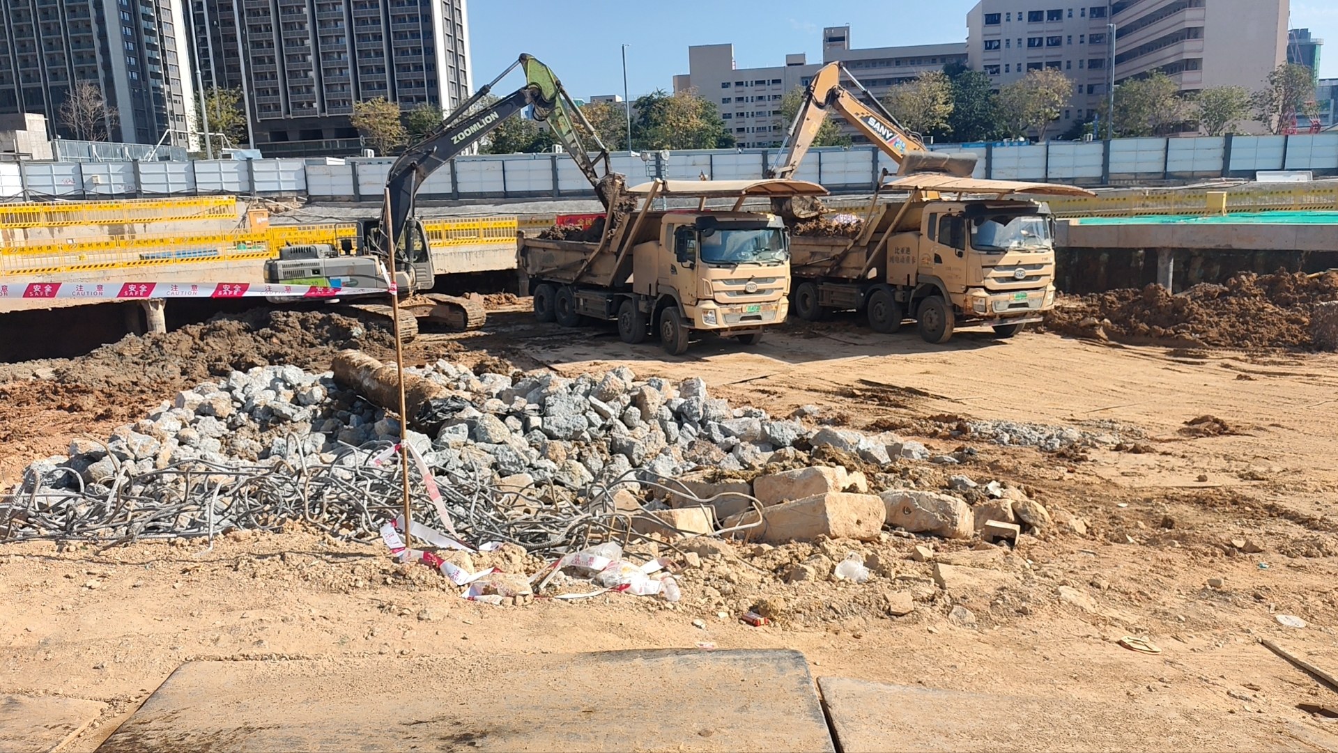宝安区芯片及数字视讯联合产业基地基坑支护及土石方工程2025.11.10-11.16施工剪影