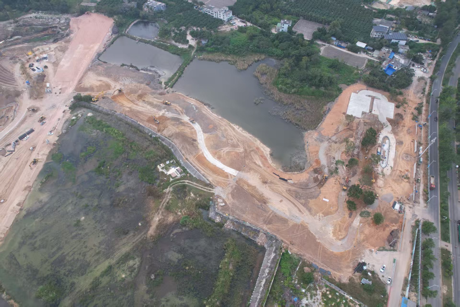 三亚海棠湾196地块西侧土方工程2025.11.24-11.30施工剪影