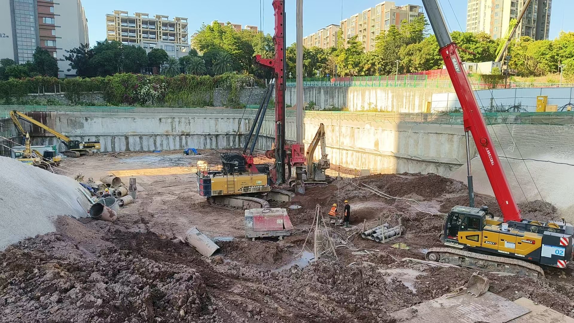 星河仲恺冠誉府21、22地块及洋里公园基坑支护工程2025.11.24-11.30施工剪影